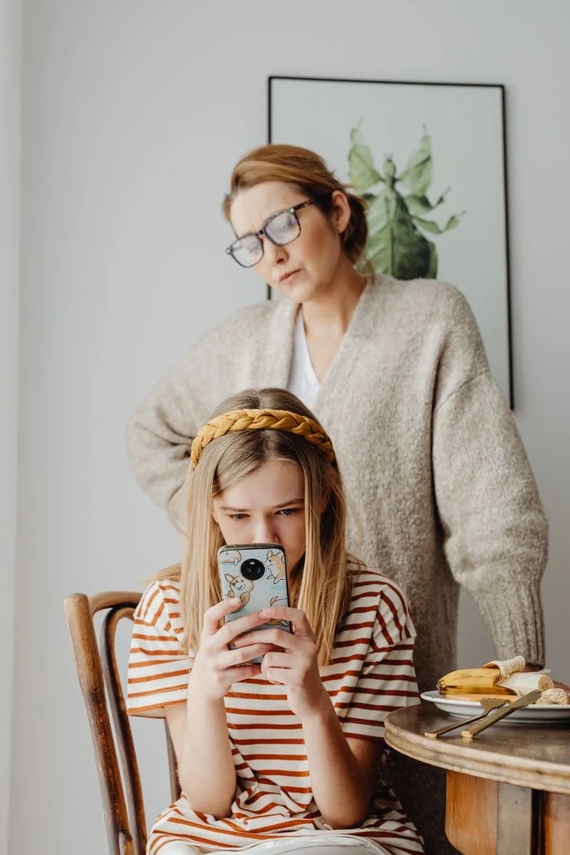 Social Media Awareness - Teaching Kids to Be Smart